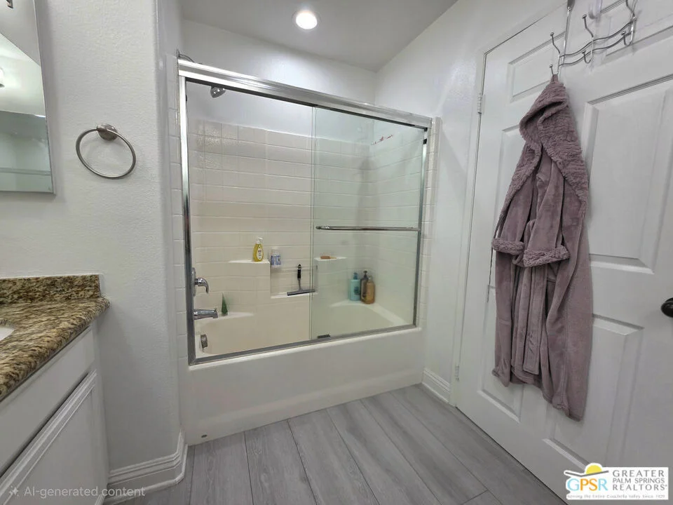 Photo of 74569 Falcon Lane