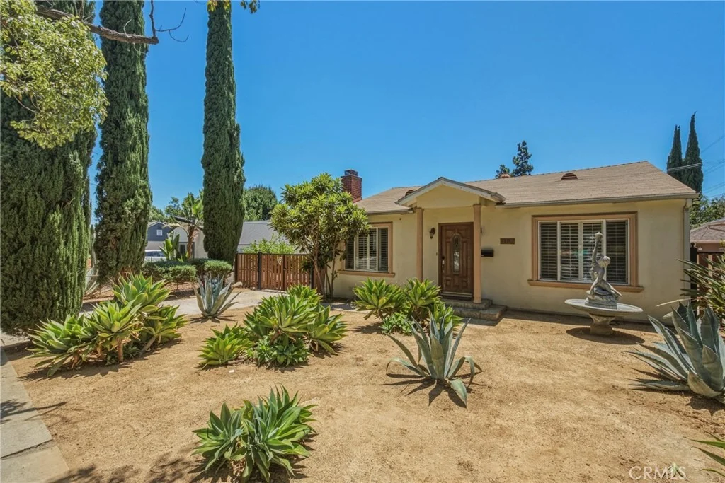 Photo of 3170 E Orange Grove