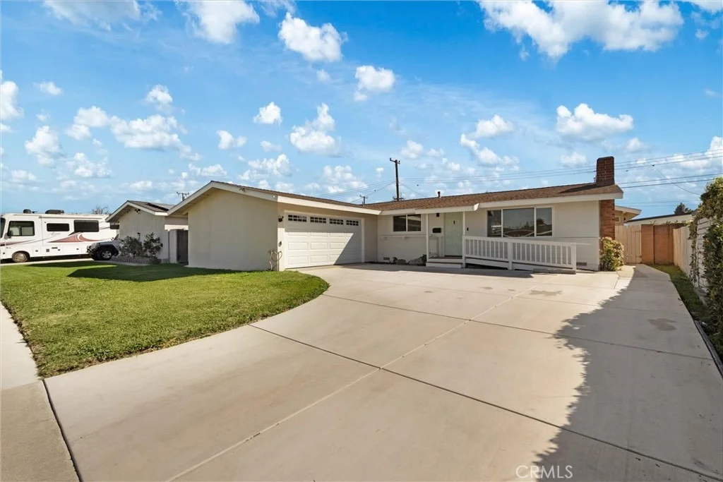 Photo of 2022 W Spruce