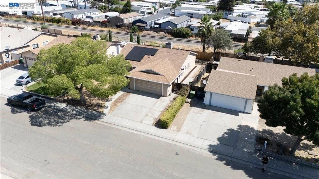 Photo of 2650 Colony Dr