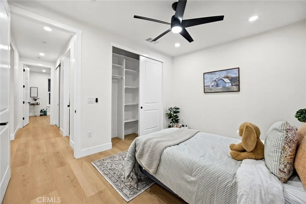 Photo of 5424 Filbert Street
