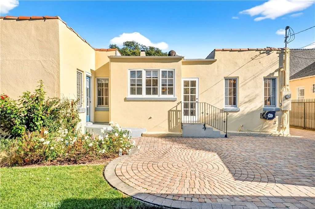 Photo of 827 Hauser Blvd