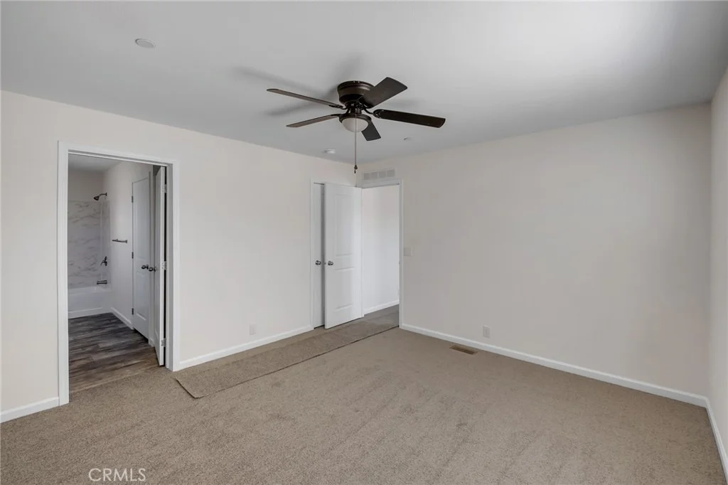 Photo of 2350 Olivera