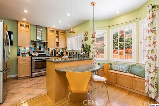 Photo of 1133 Cordova Avenue