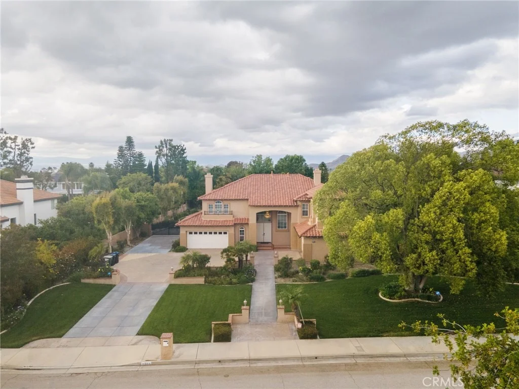 Photo of 1923 Century Avenue