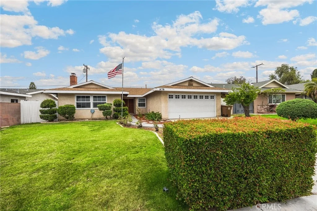 Photo of 978 Orangewood Drive