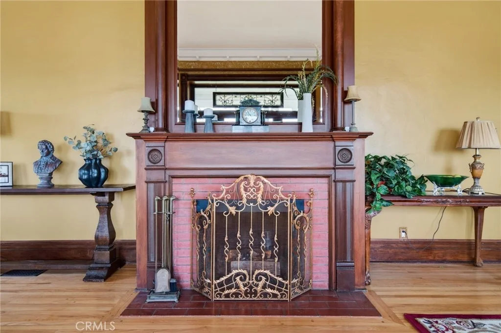 Photo of 2812 Ivy