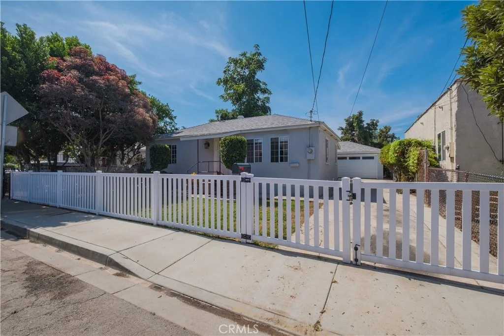 Photo of 609 N Crane Avenue Avenue