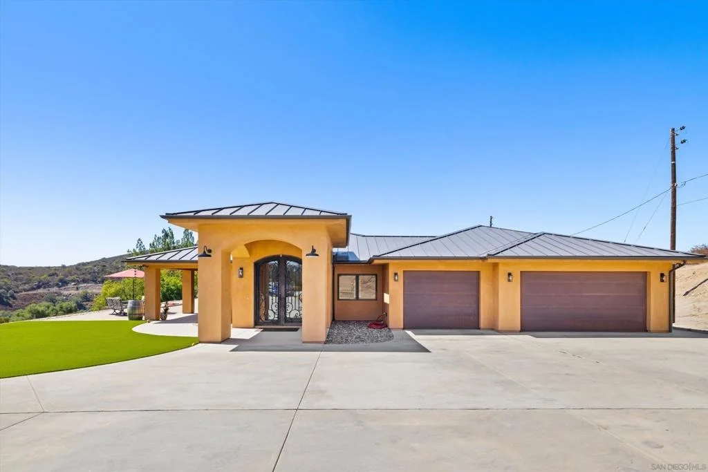Photo of 3023 25 Via Viejas