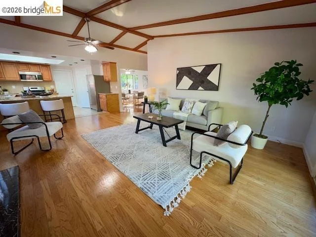Photo of 901 Helix Dr