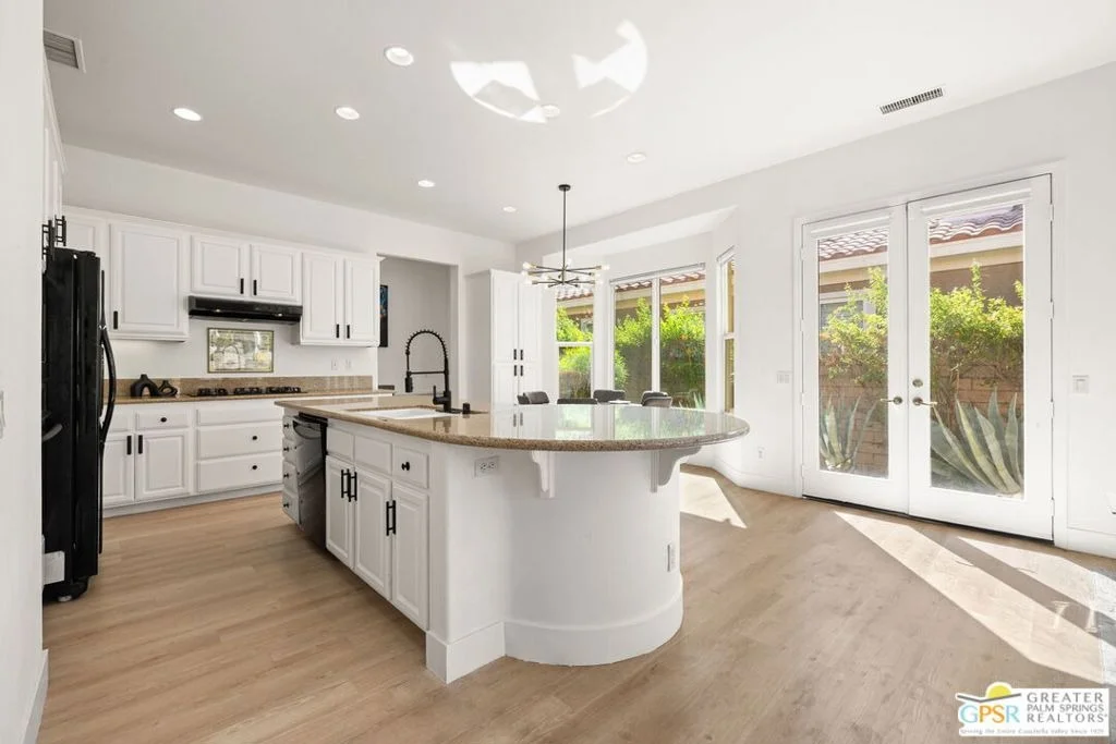 Photo of 65 Shoreline Drive