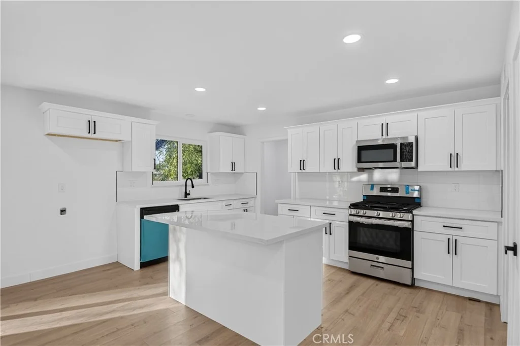 Photo of 26790 Oakmont Drive