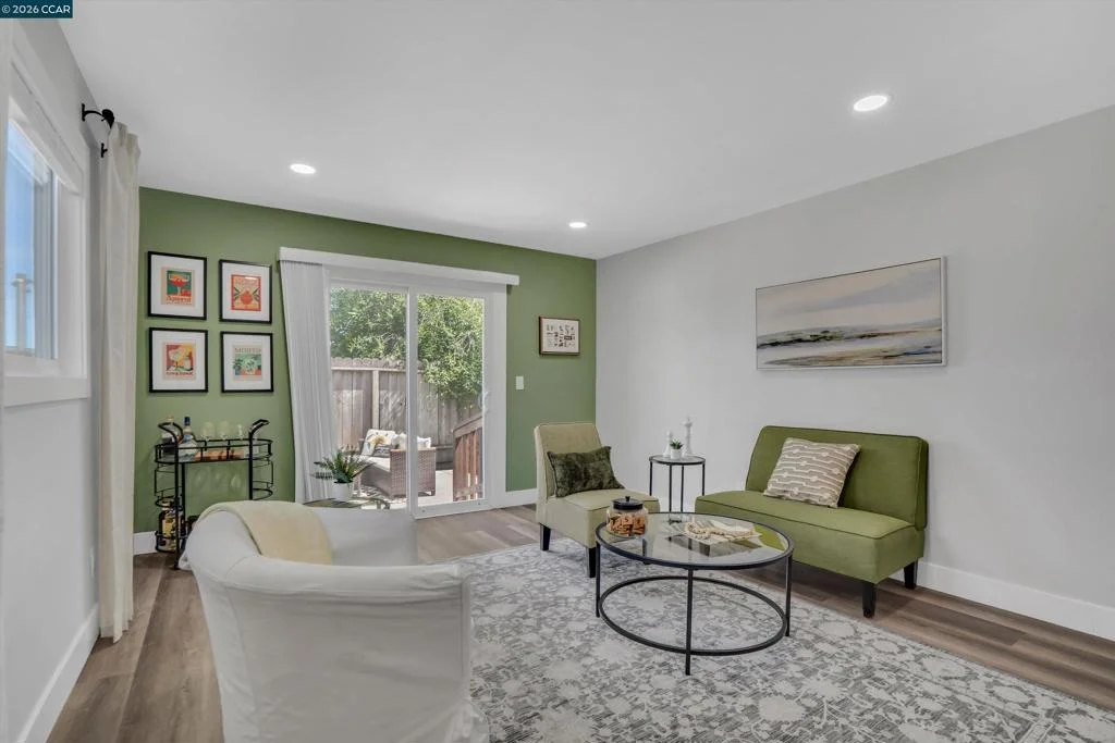 Photo of 2131 Pomona Ave