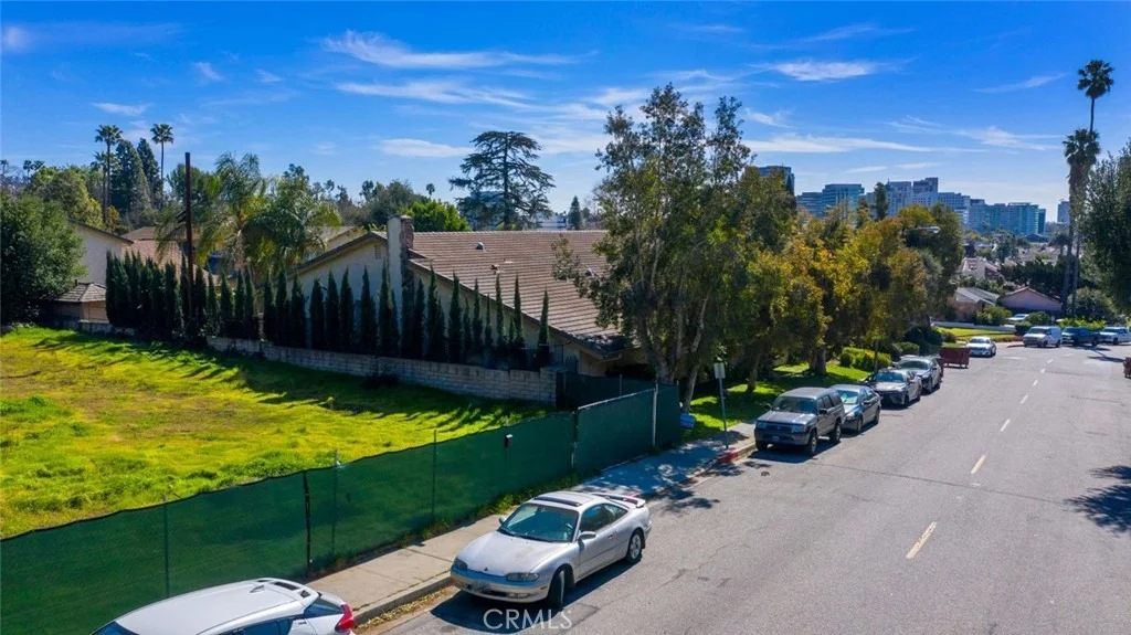 Photo of 1420 Valley View