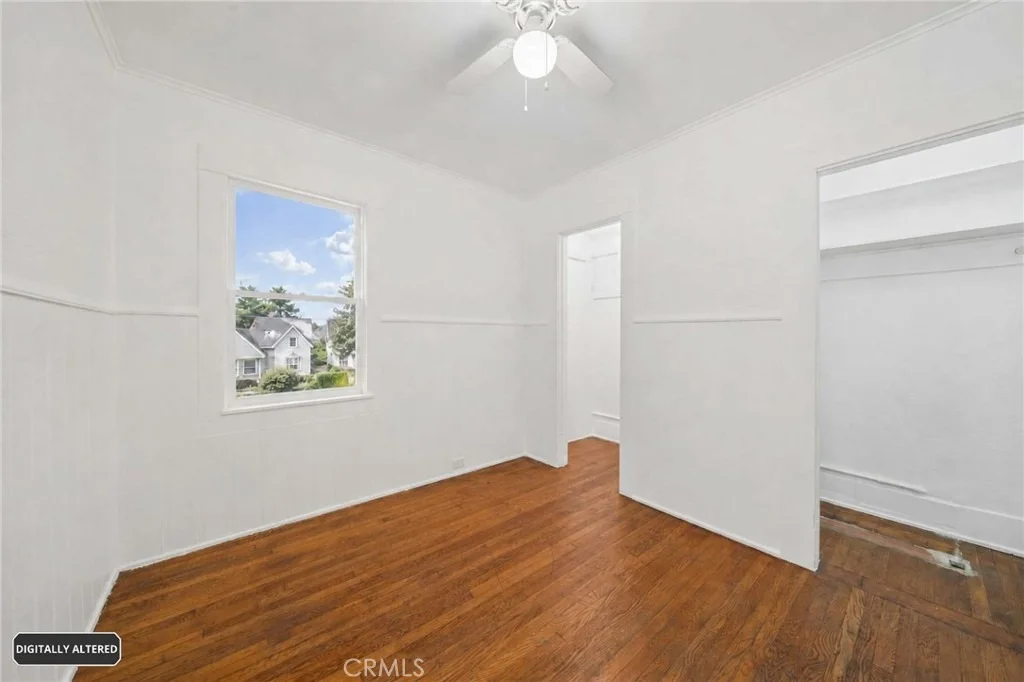 Photo of 1174 E 9th Street