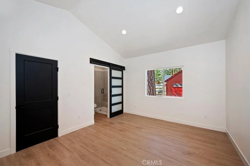 Photo of 40166 Esterly Lane