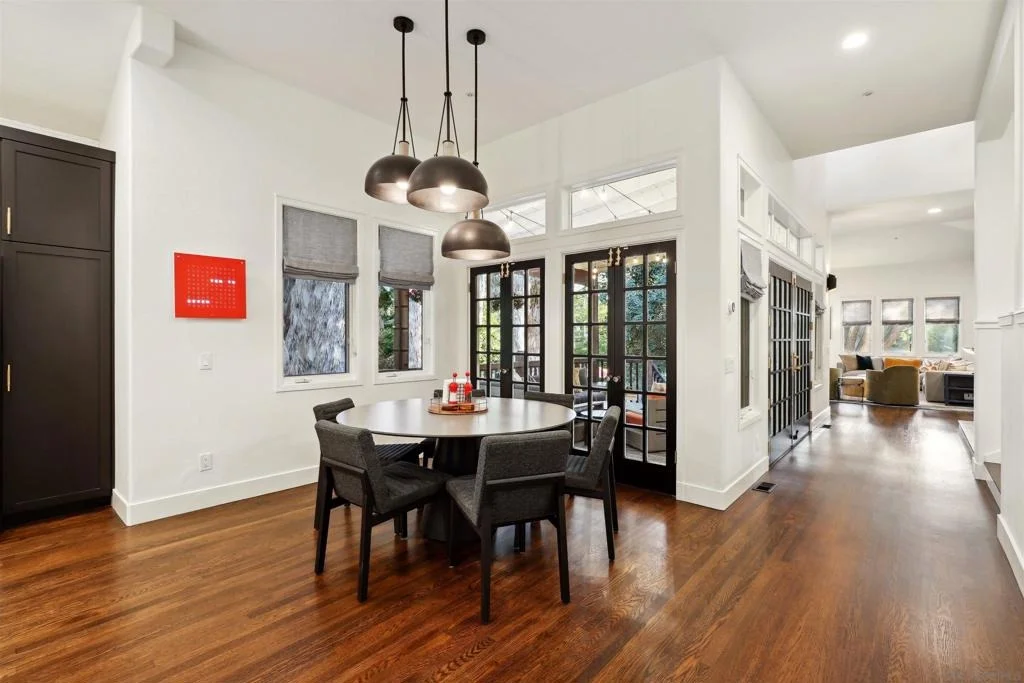 Photo of 4525 27 Conrad Drive
