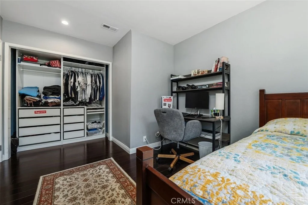 Photo of 3136 Frances Avenue