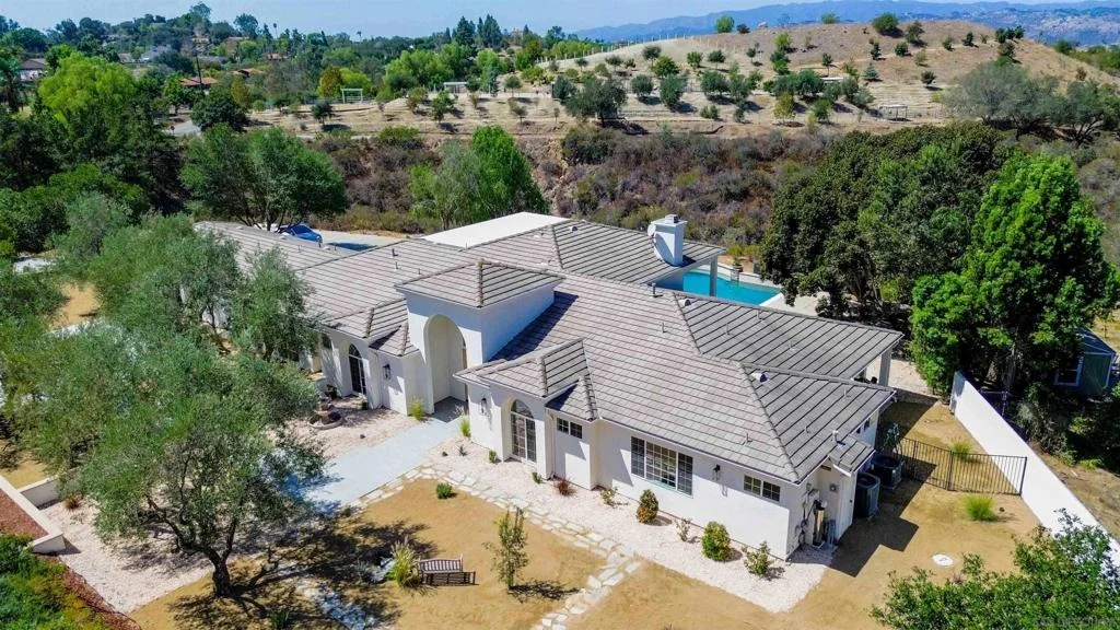 Photo of 3068 Willow Heights Road