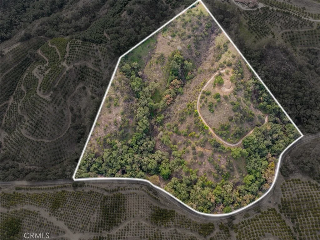 Photo of 46121 Avenida Tierra