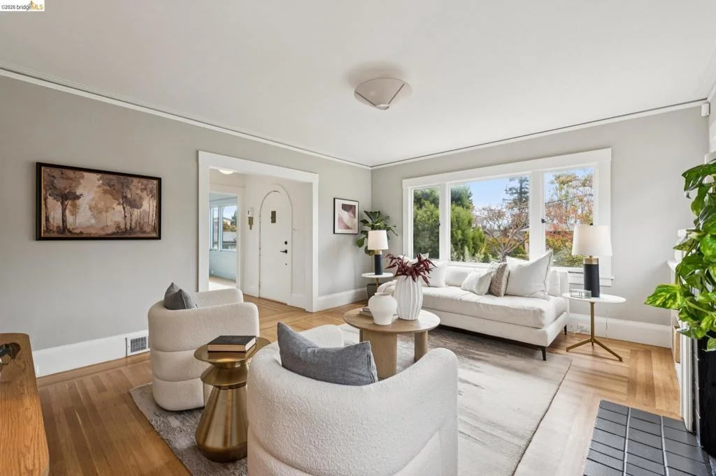 Photo of 1117 The Alameda
