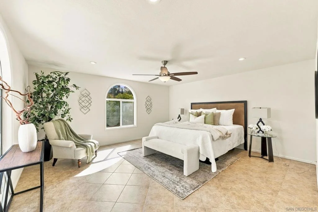 Photo of 556 Parkside Dr