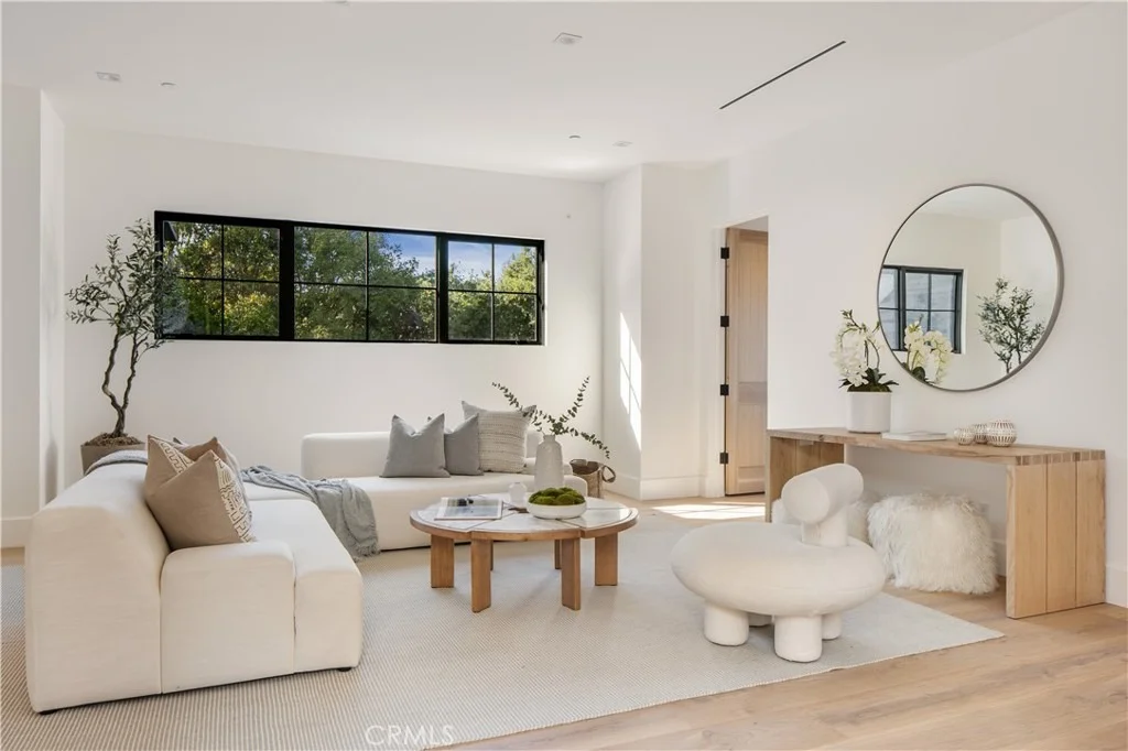 Photo of 24341 ROLLING VIEW Road