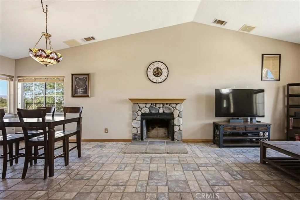 Photo of 1397 Sierra