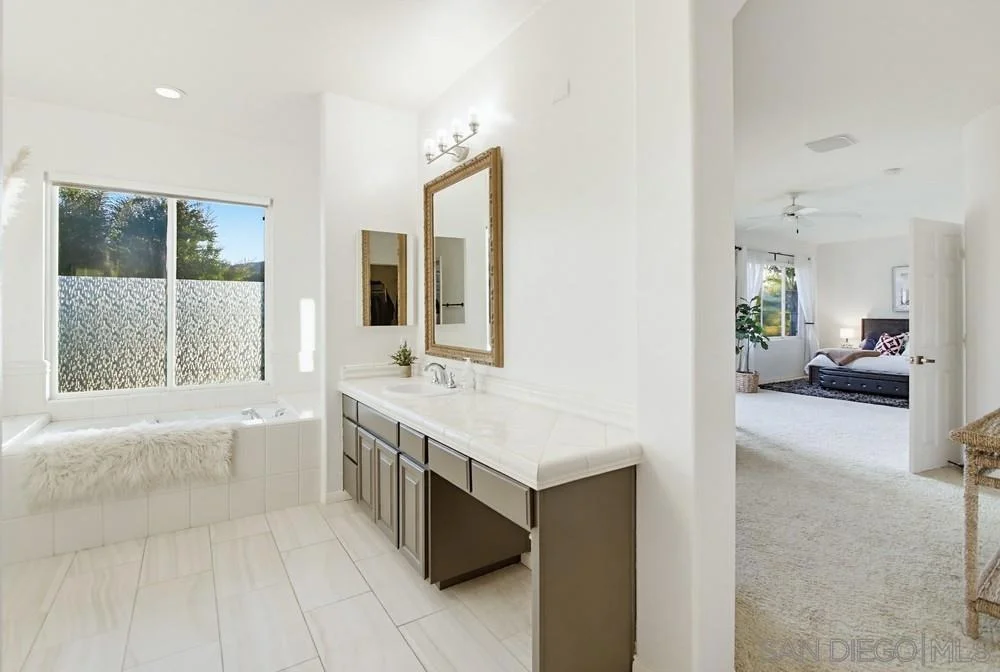 Photo of 2327 Orchard View Ln