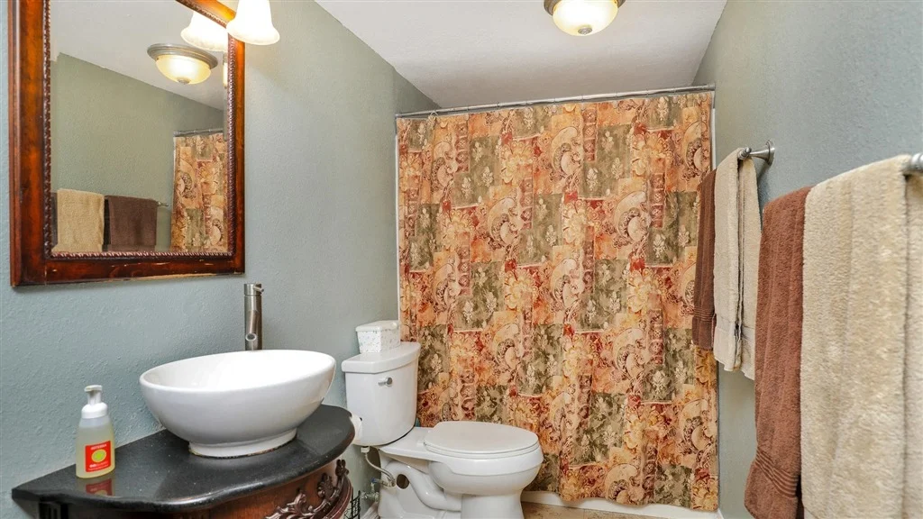 Photo of 10110 Cliffside Pl