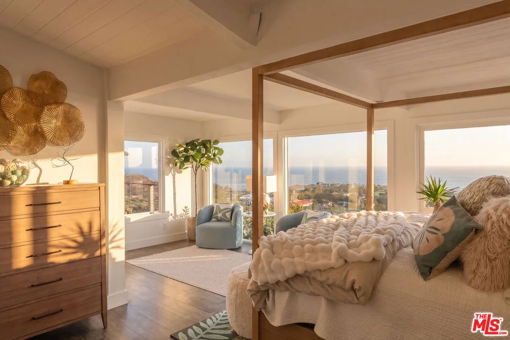 Photo of 23706 Harbor Vista Drive