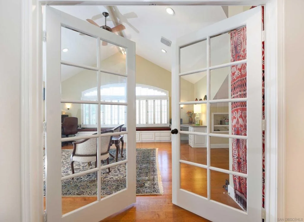 Photo of 8745 Robin Hood Lane