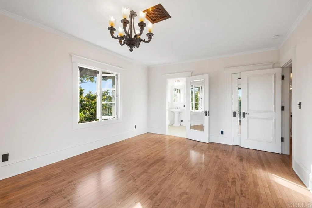 Photo of 1015 Alameda Boulevard