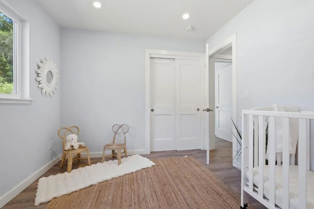 Photo of 915 Pinetree Lane