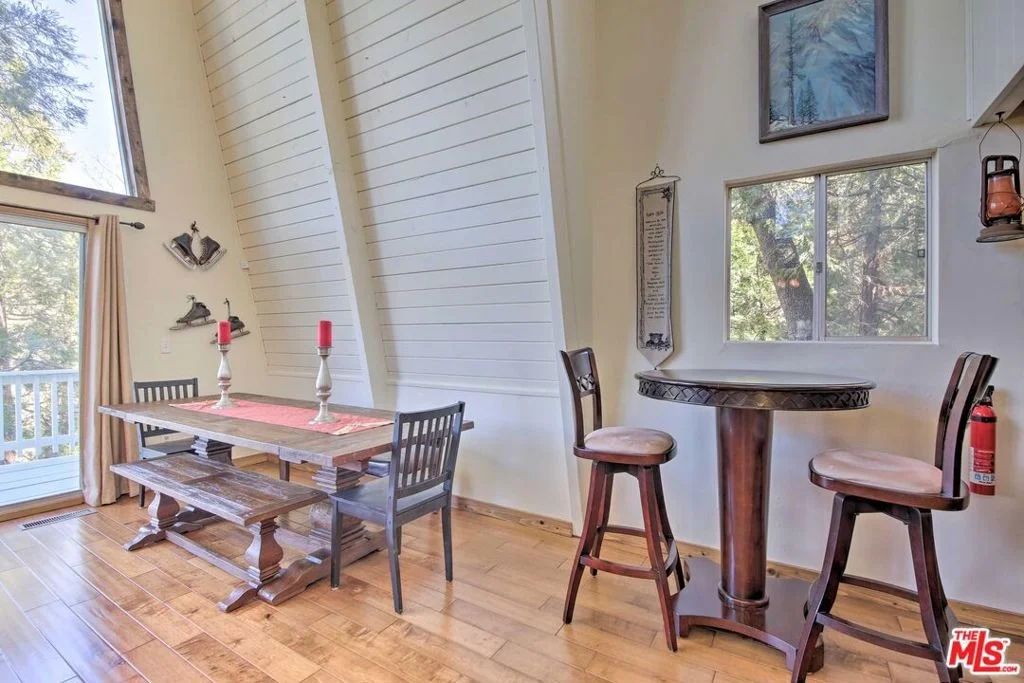 Photo of 888 Grass Valley Road