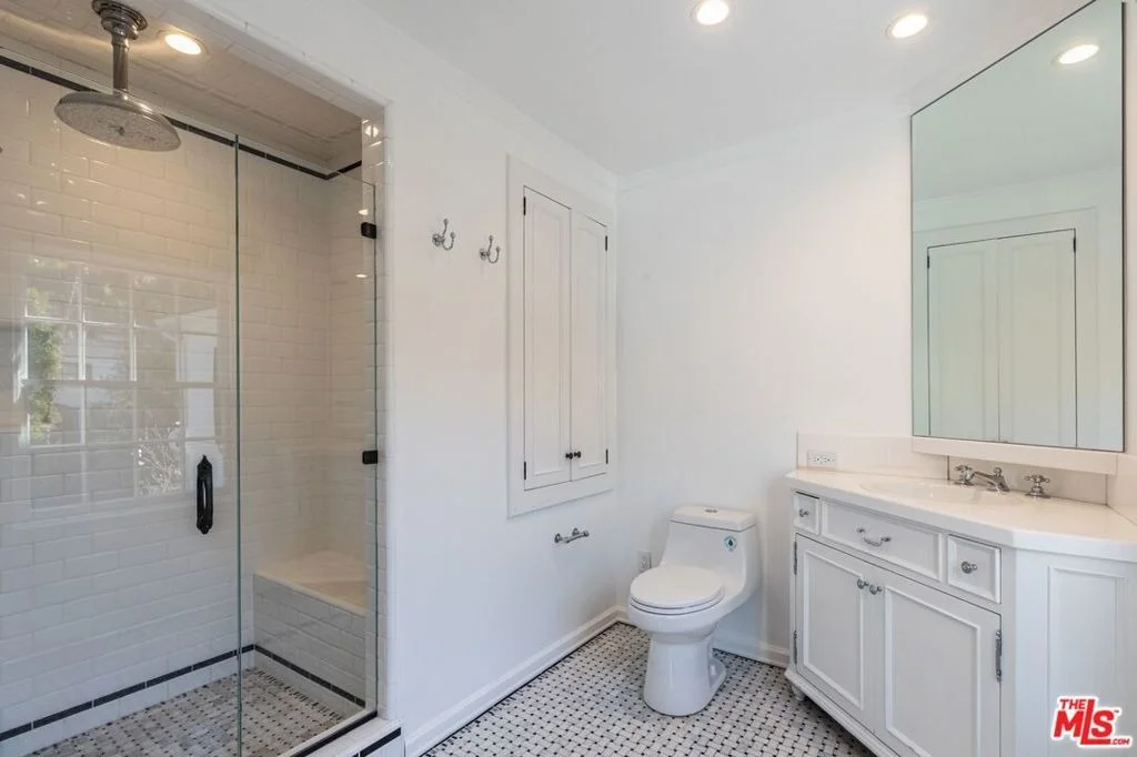 Photo of 1248 N Wetherly Drive