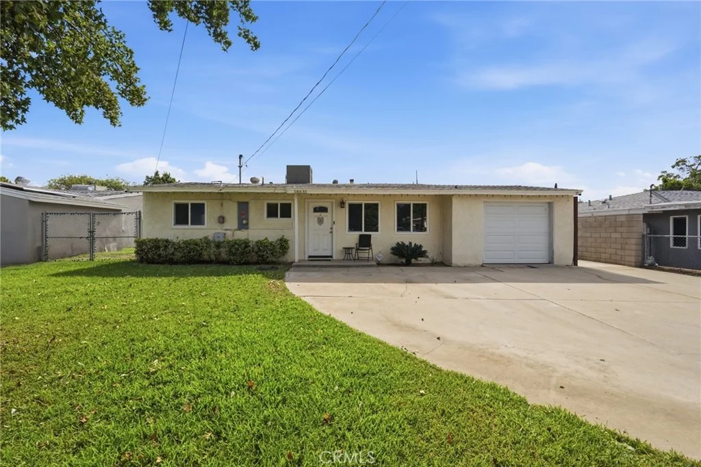 Photo of 18631 Hawthorne