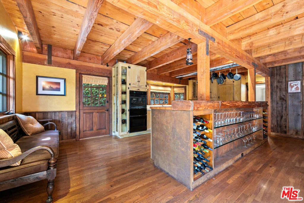 Photo of 8497 Harold Way