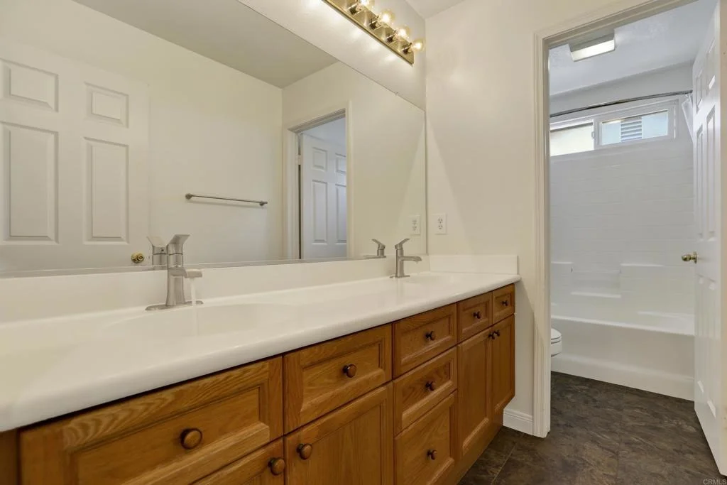 Photo of 40865 Robards Way