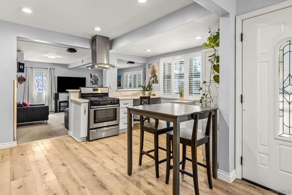 Photo of 6062 Streamview