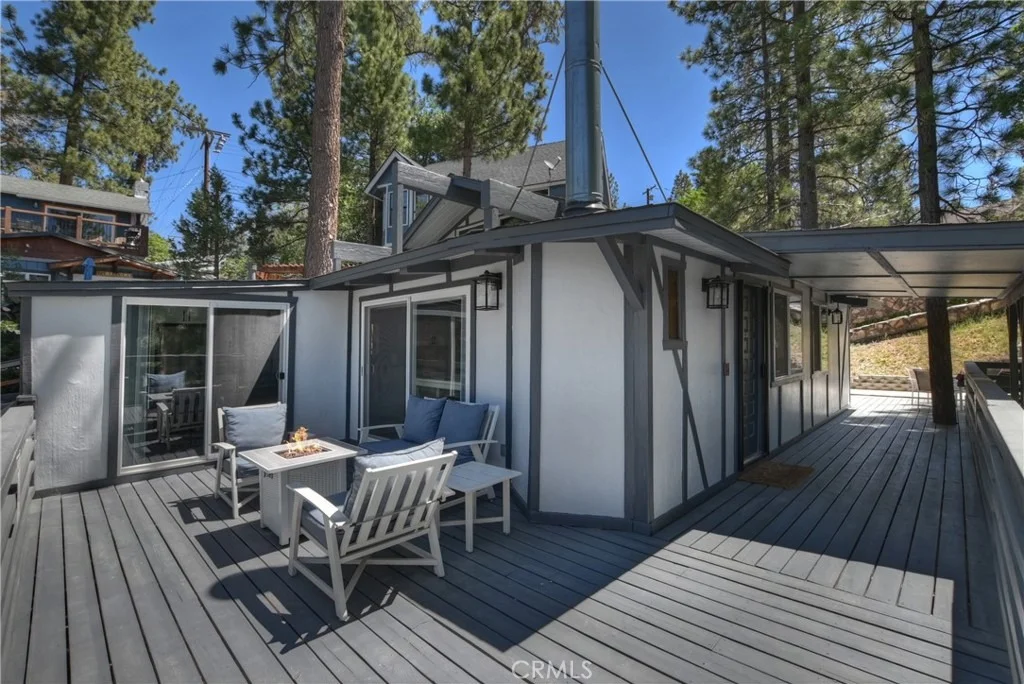 Photo of 580 Lucerne Drive