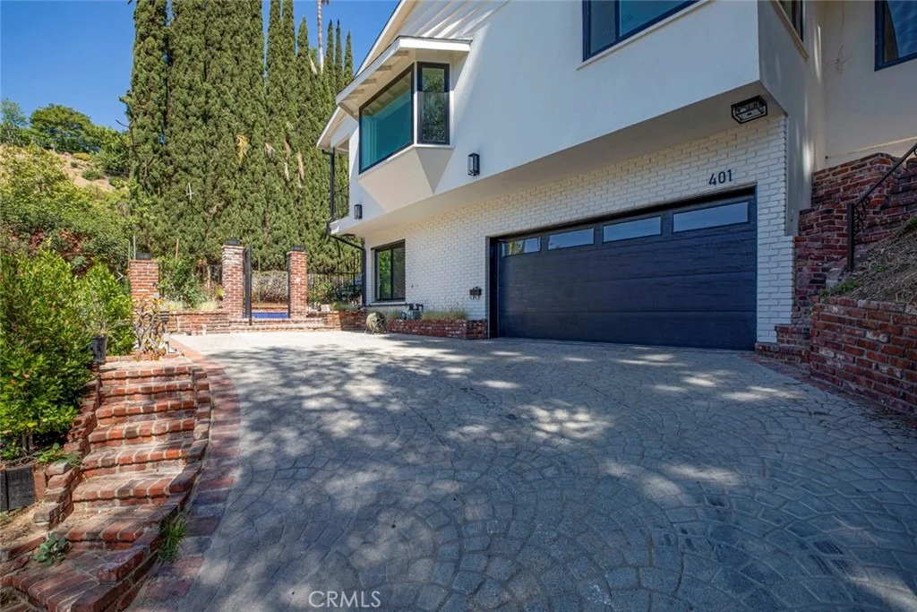 Photo of 401 Brockmont Drive