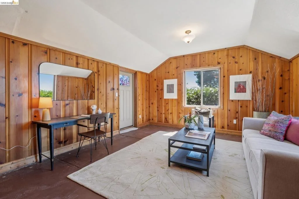 Photo of 98 Fairlawn Dr