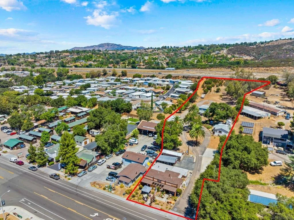 Photo of 2560 Alpine Blvd