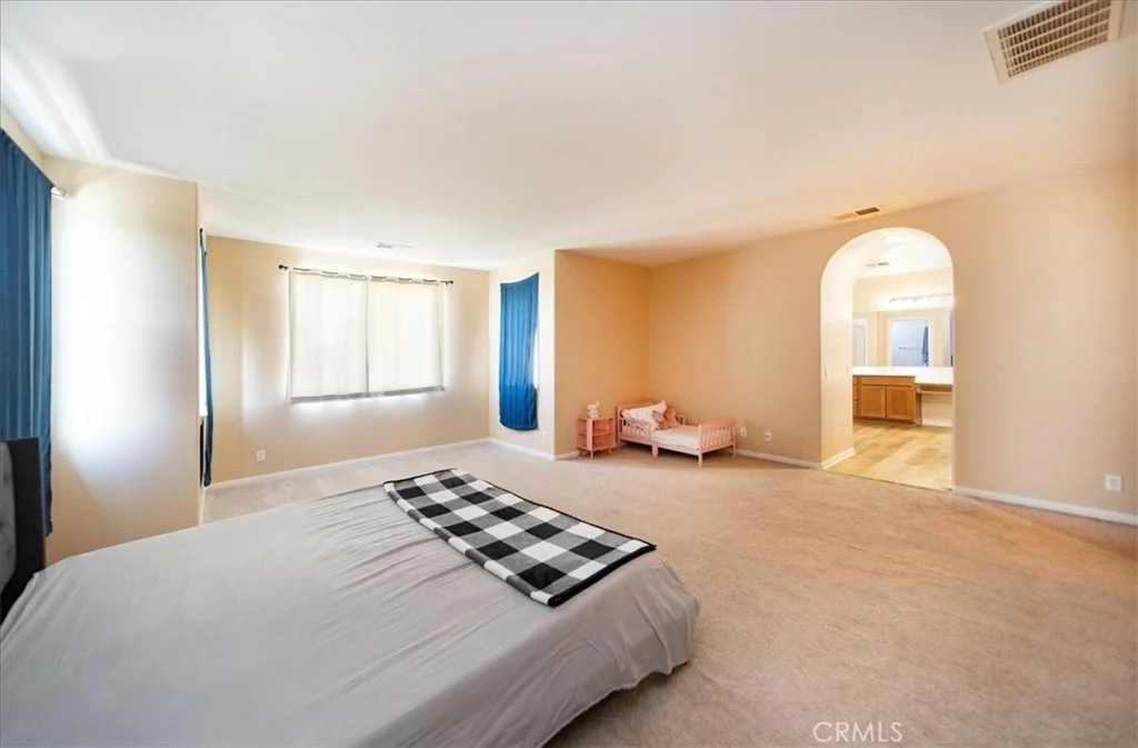 Photo of 34413 Waltham