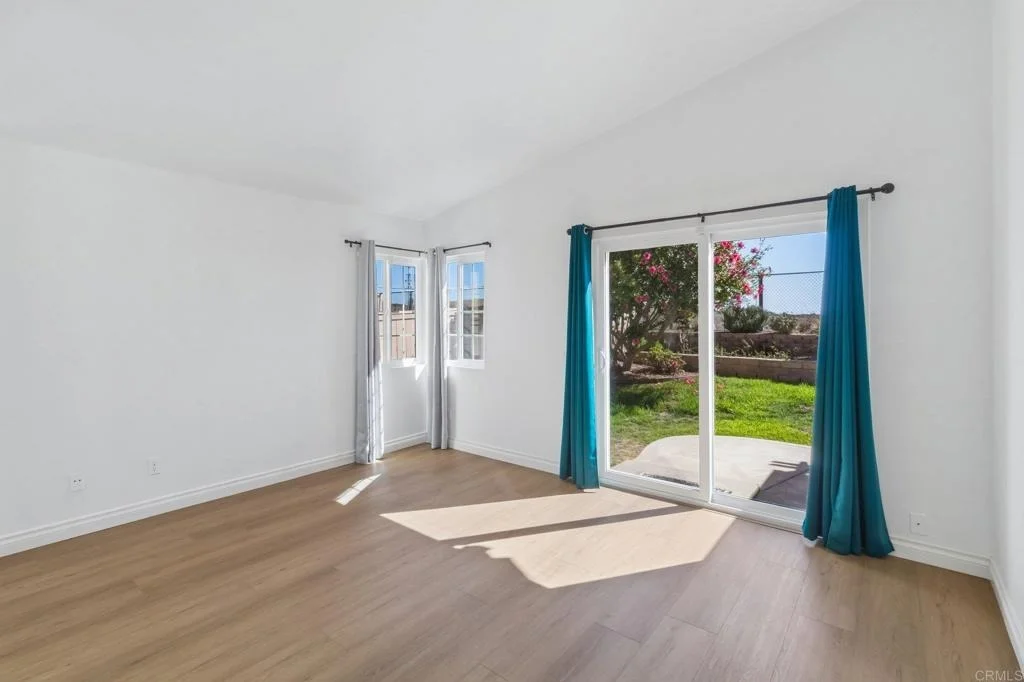Photo of 2124 Redwood Crst