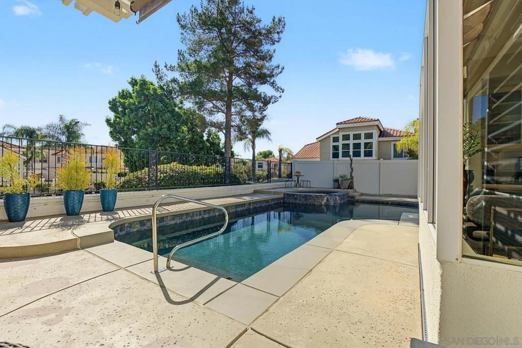 Photo of 45226 Camino Monzon