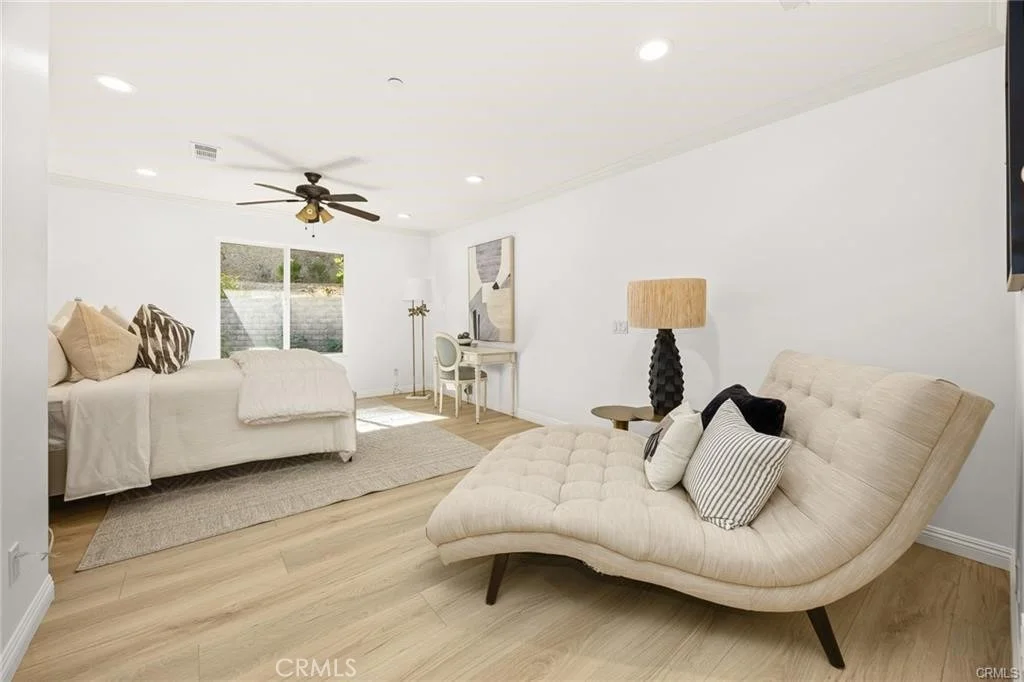 Photo of 2047 Carolwood Drive