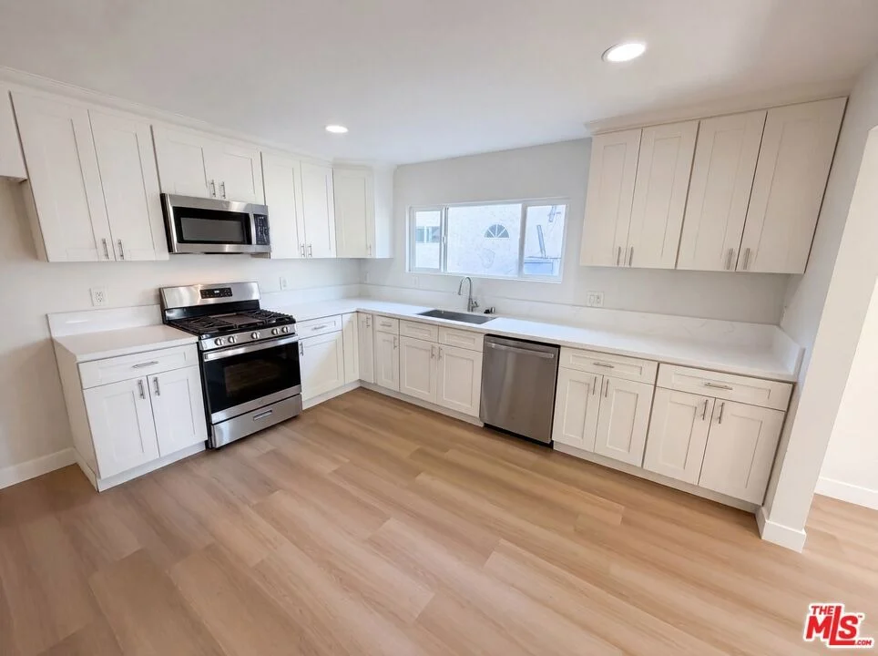 Photo of 818 W 130th Street