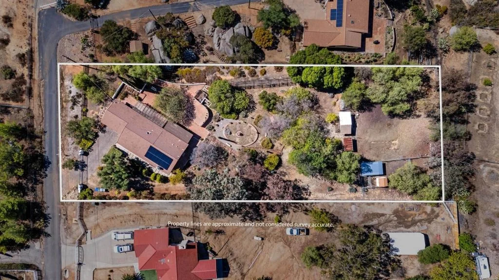 Photo of 3042 Holly Rd